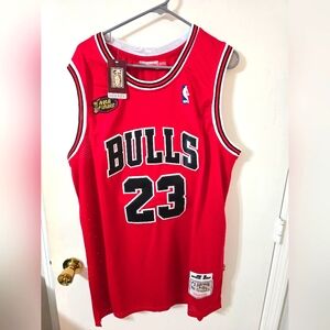 Men's Michael Jordan Red Chicago Bulls 1997/98 NBA Finals Road Authentic Jersey